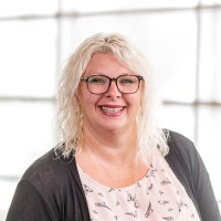 Sundance Tennant, Mba