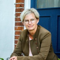 Yvonne Koch