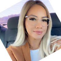 Anabel M.
