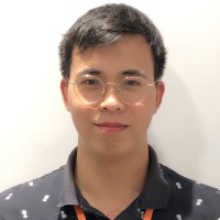 李伟龙