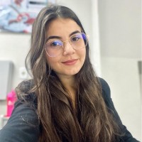 Júlia Moreira