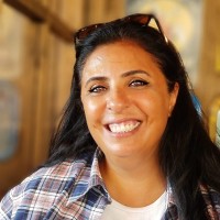 Arzu Aküzüm