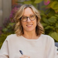 Nina Davis, Lcsw