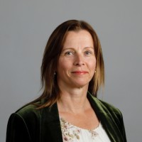 Katrin Oblikas-Peretti PCC MBA DVM