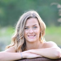 Alivia Ayres