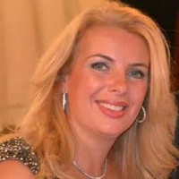 Laura Gaglione, Sns