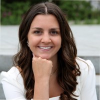 Julianna Crandle , Mba