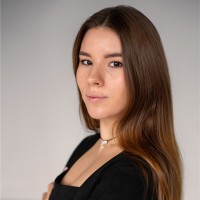 Alena Zhelezova