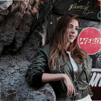 Nilüfer Uraylı Çelebi