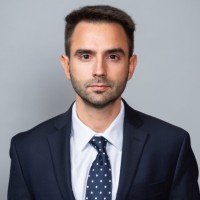 Dr. Andrés Constantin