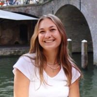 Laura Vroom