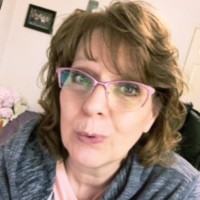 Debbie Serr