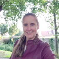 Bernadette Kort