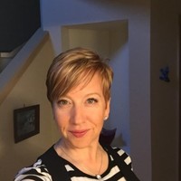 Deanna Thomas-Hanshew