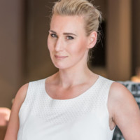 Frauke G Hamer