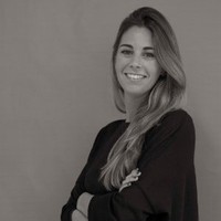 Elena Guevara Flores