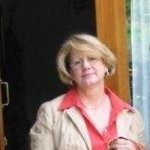 Elizabeth (Liz) Robertson