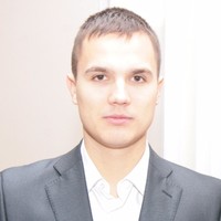 Алексей Тихонов