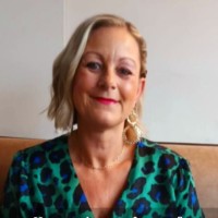 Julie Charles