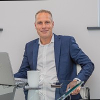 Andrew Middleton