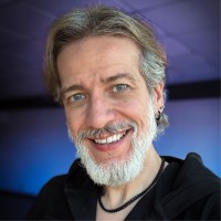 Mauricio van Hasselt