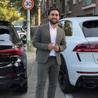 Toprak Akgür