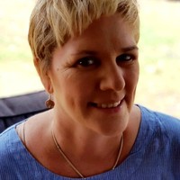 Leisa King