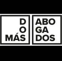 MÁS DOS ABOGADOS