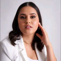 Amanda Neves