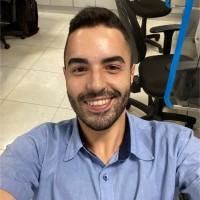 Vitor Hugo Cayres Locci