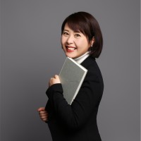Joan Shi