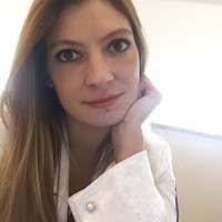Dra. Ana Maria Corbett