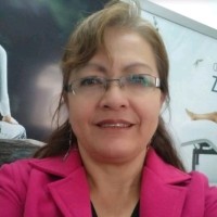 Cecilia R León E.