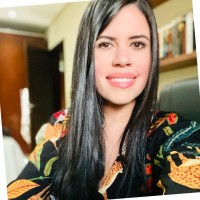 Camila Luz Araujo