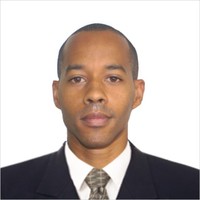 Raymond Oña