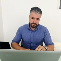 Adriano André