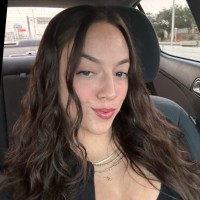 Genesis Leal