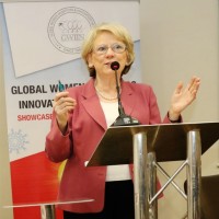 Roz Morris
