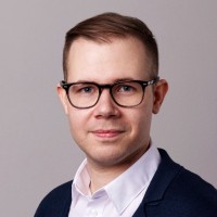 András Jákli
