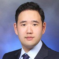 Kun Hee Lee