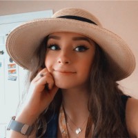 Nicole Flak