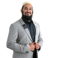 Moiz Ezzy