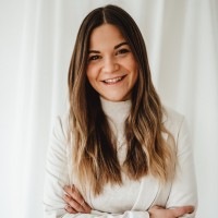 Victoria H.