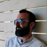 Νίκος Πλατιάς