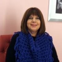 Suzanne Volle
