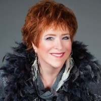Debé Turnbull