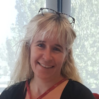 Evelyne Priest
