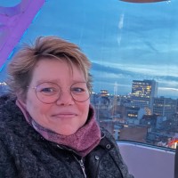 Nancy Van Der Burgt - Rokven