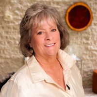 Cathy Wells