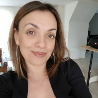 Iulia Vid